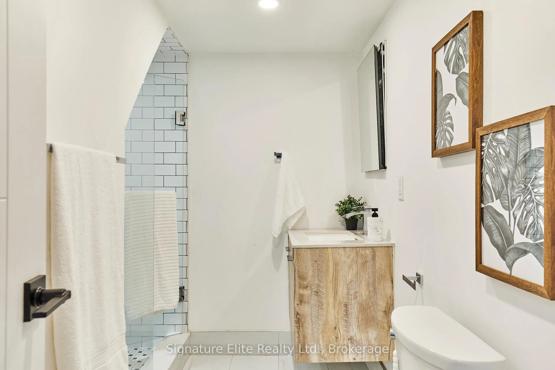 Photo 17 of 154 Mulock Avenue, Toronto, Junction Area — HOMEH