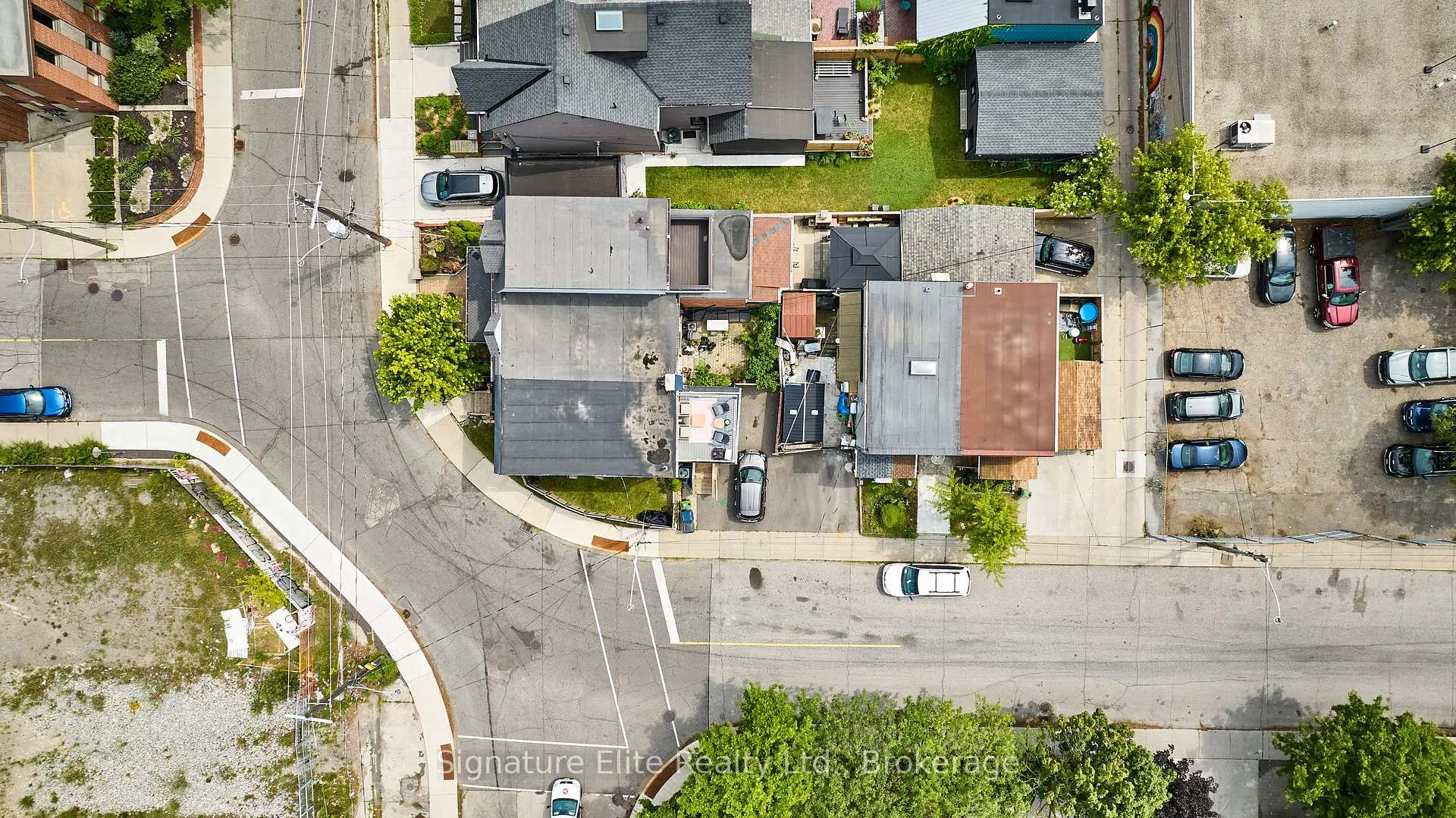 Photo 39 of 154 Mulock Avenue, Toronto, Junction Area — HOMEH