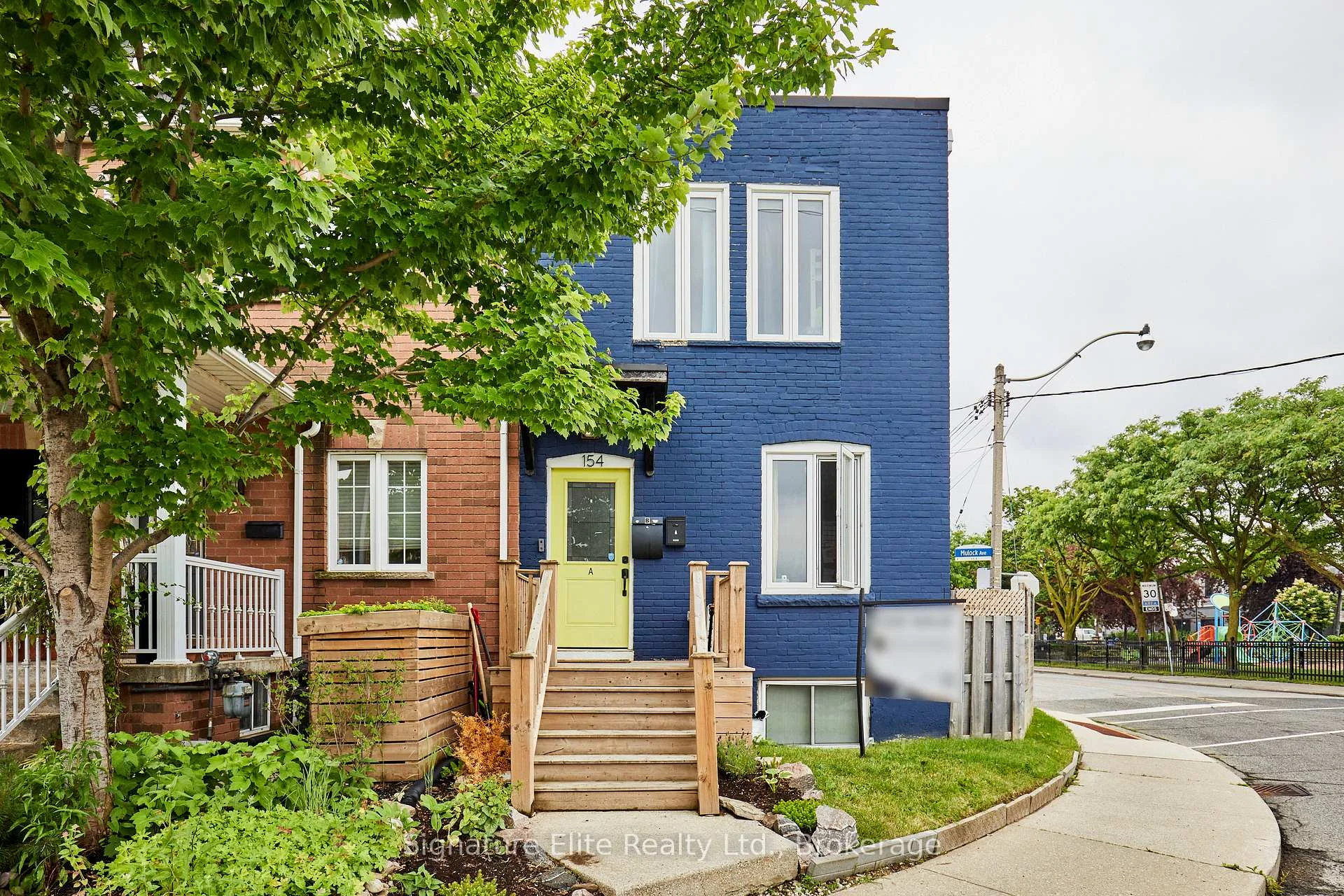 Photo of 154 Mulock Avenue