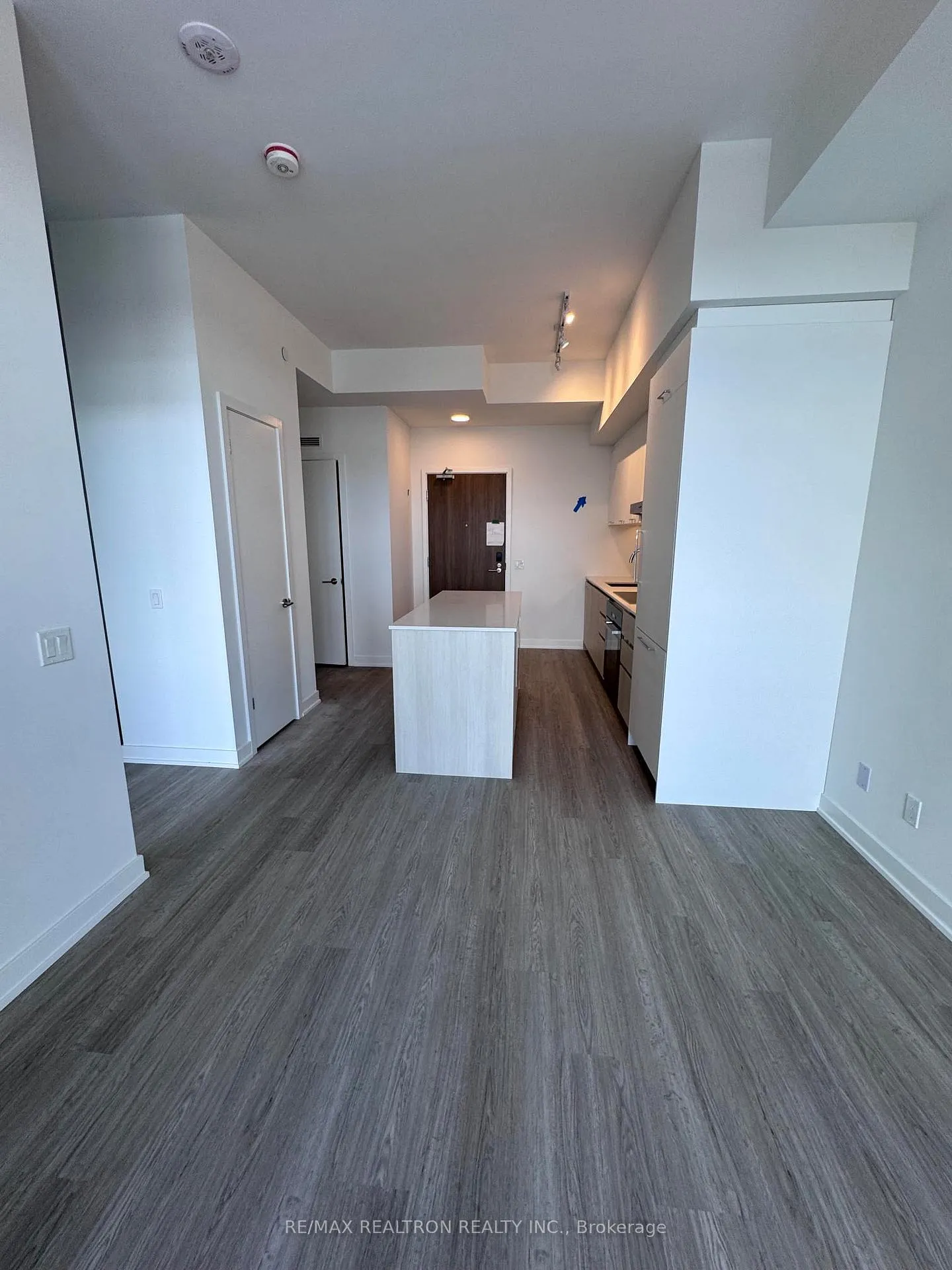 Photo 9 of Unit 617, 8188 Yonge Street, Vaughan, Uplands — HOMEH