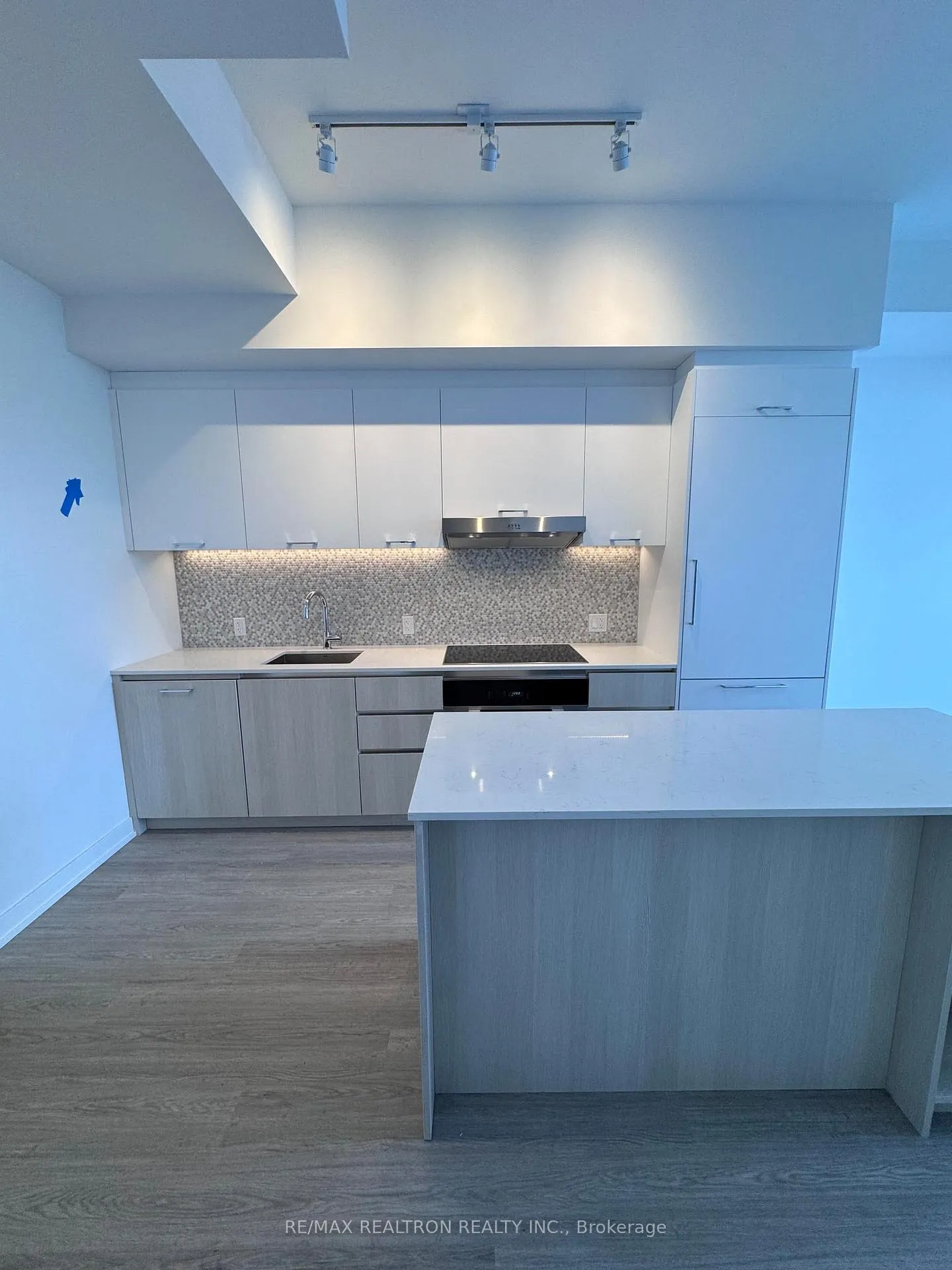 Photo 11 of Unit 617, 8188 Yonge Street, Vaughan, Uplands — HOMEH