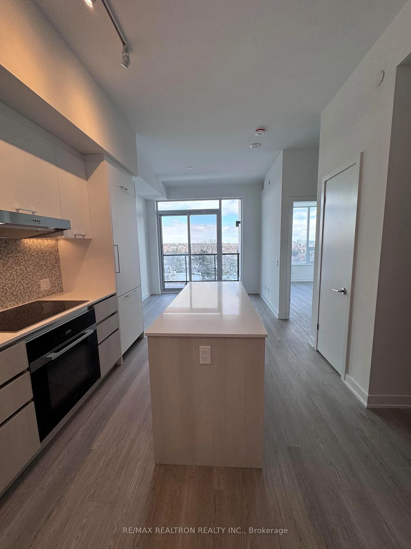 Photo 13 of Unit 617, 8188 Yonge Street, Vaughan, Uplands — HOMEH