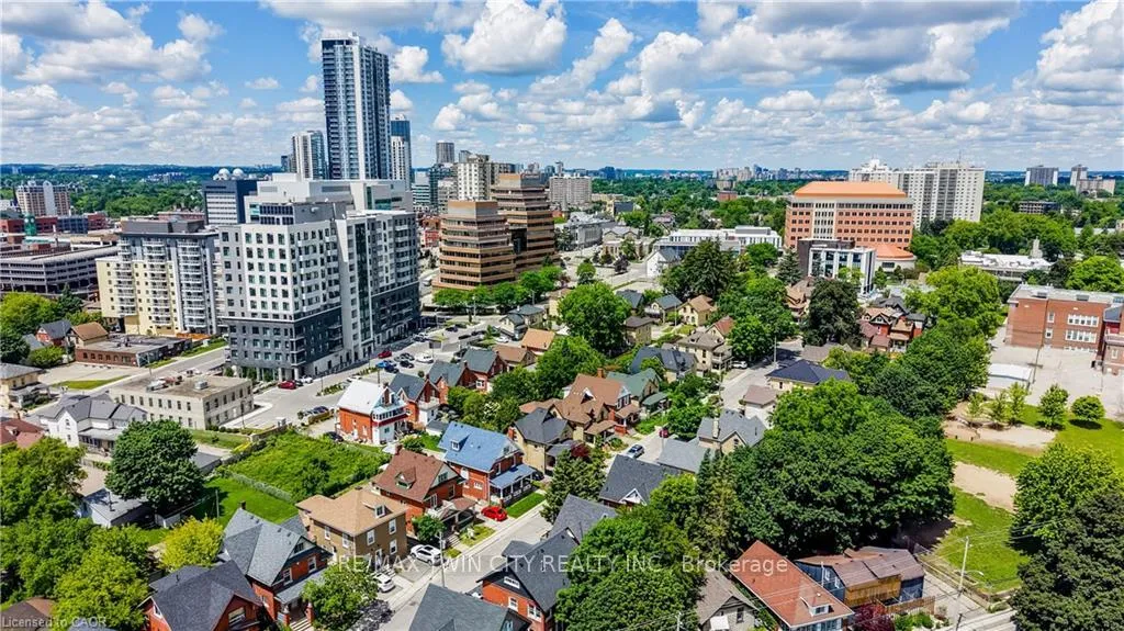 Photo 2 of 51 Irvin Street, Kitchener — HOMEH