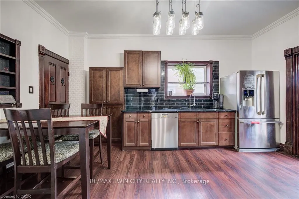 Photo 13 of 51 Irvin Street, Kitchener — HOMEH