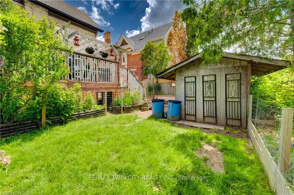 Photo 36 of 51 Irvin Street, Kitchener — HOMEH