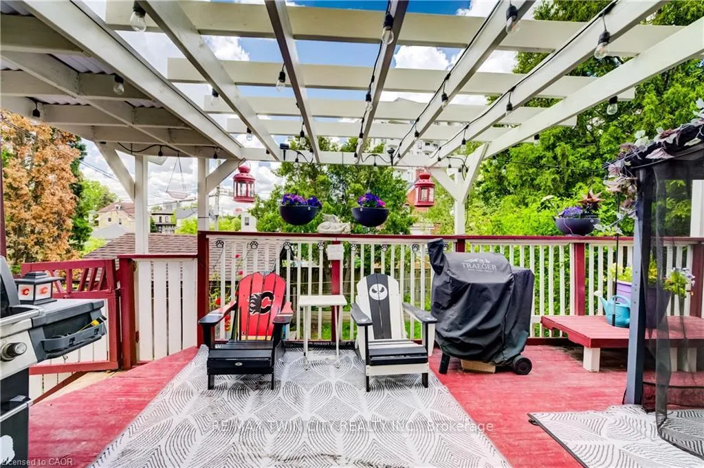 Photo 40 of 51 Irvin Street, Kitchener — HOMEH