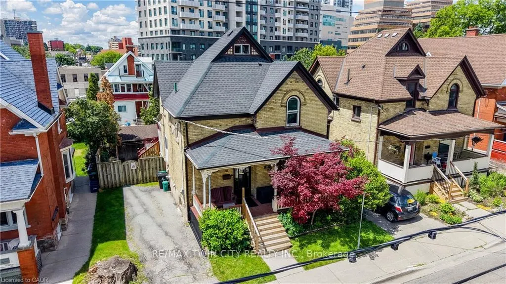 Photo 42 of 51 Irvin Street, Kitchener — HOMEH