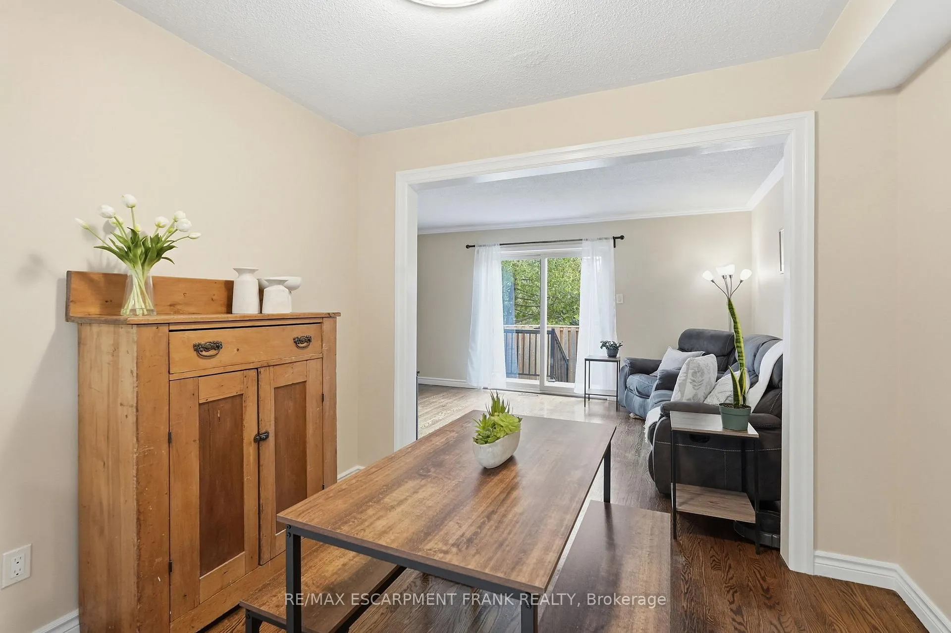 Photo 16 of 1538 Westminster Place, Burlington, Mountainside — HOMEH