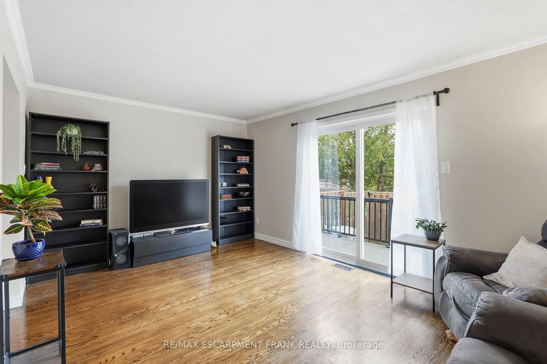Photo 17 of 1538 Westminster Place, Burlington, Mountainside — HOMEH