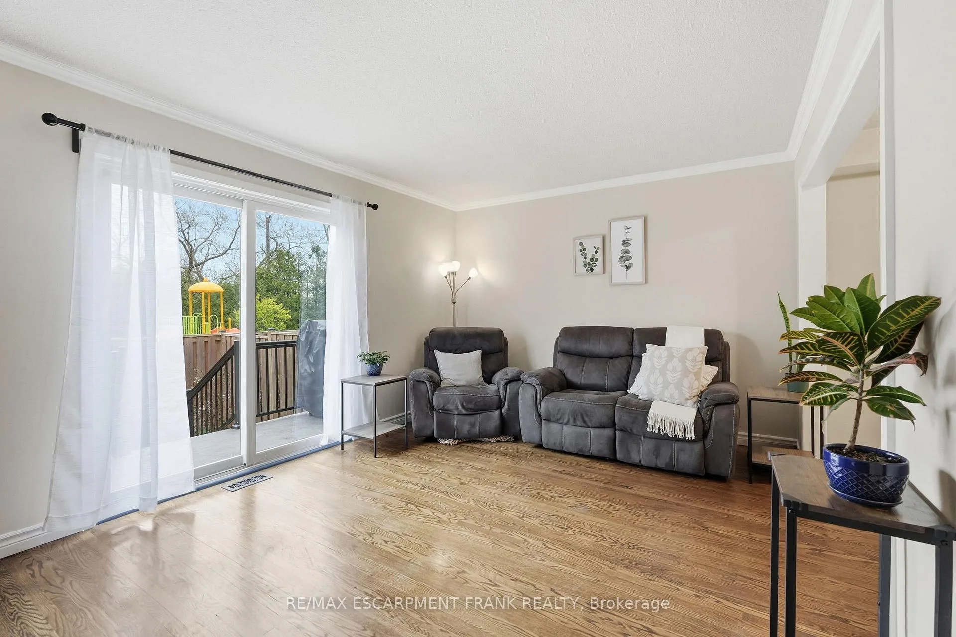 Photo 19 of 1538 Westminster Place, Burlington, Mountainside — HOMEH