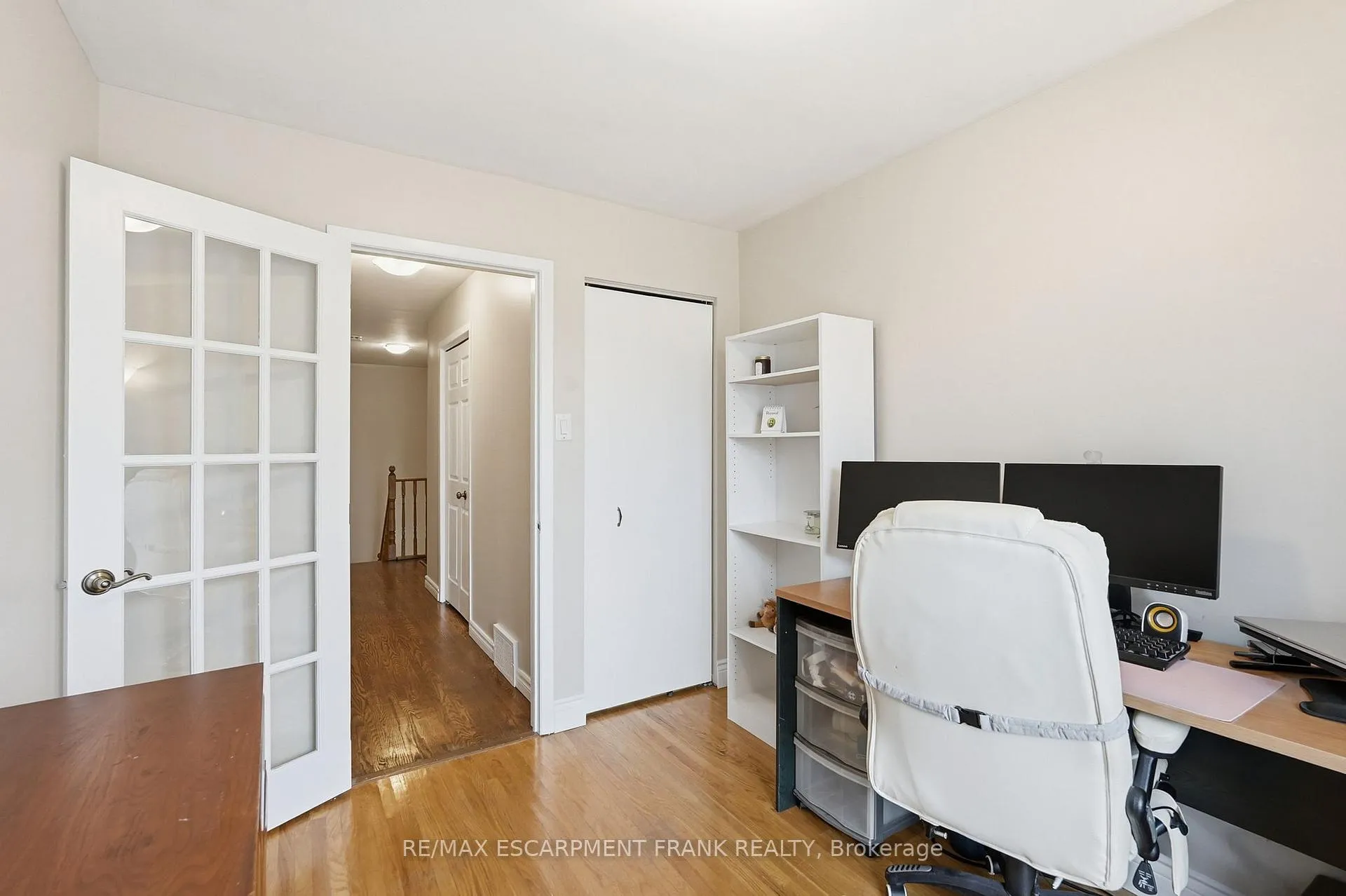 Photo 34 of 1538 Westminster Place, Burlington, Mountainside — HOMEH