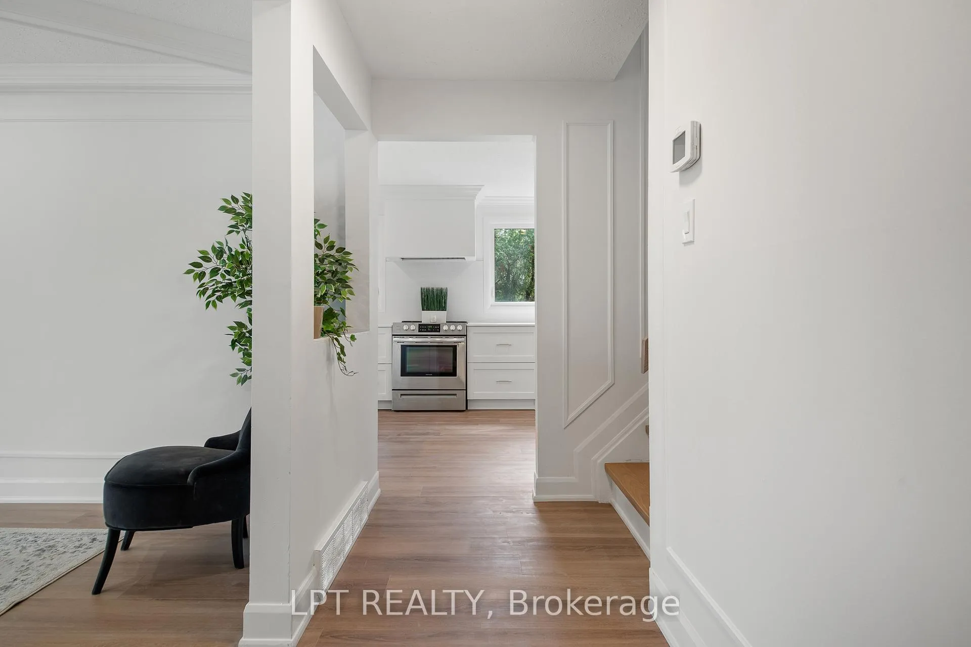 Photo 5 of 19 Moorcroft Road, Ottawa, Briargreen — HOMEH