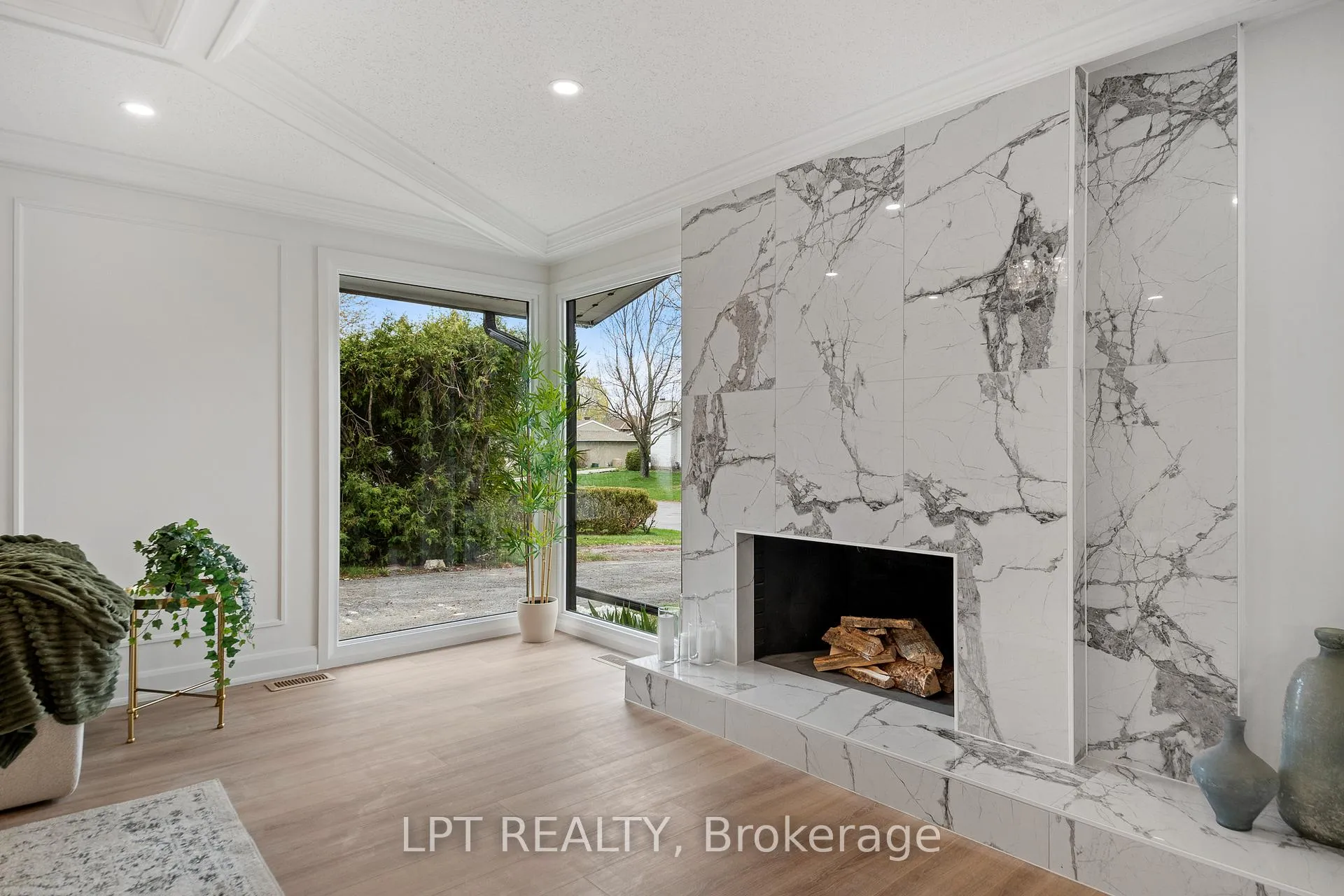 Photo 11 of 19 Moorcroft Road, Ottawa, Briargreen — HOMEH