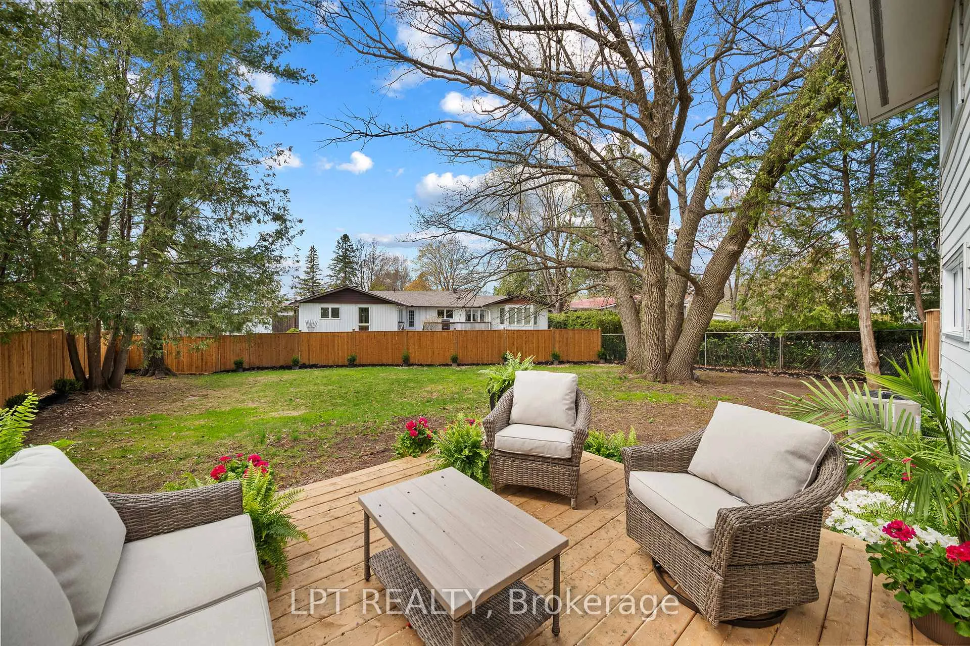 Photo 46 of 19 Moorcroft Road, Ottawa, Briargreen — HOMEH