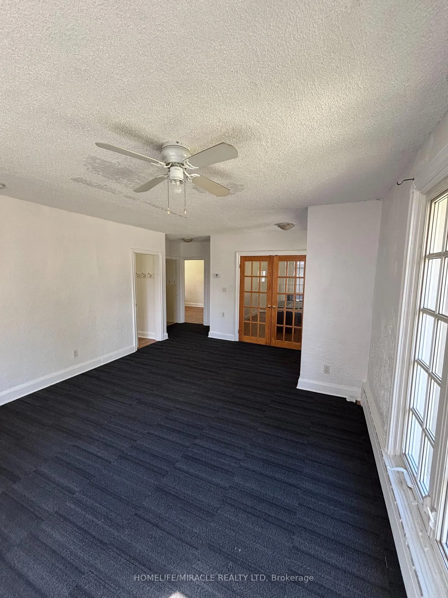 Photo 16 of 40 Thirty Seventh Street, Etobicoke, Long Branch — HOMEH