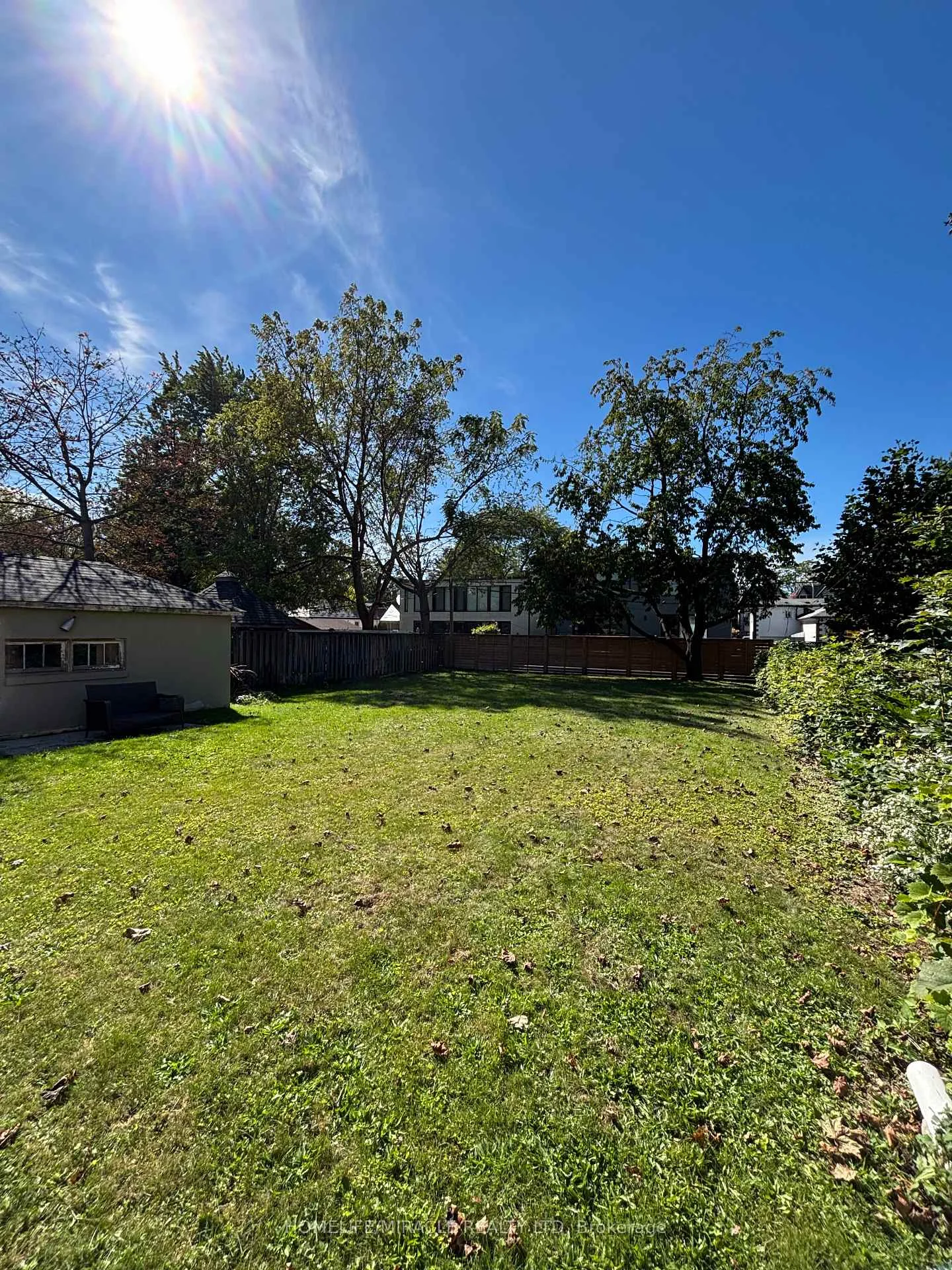 Photo 22 of 40 Thirty Seventh Street, Etobicoke, Long Branch — HOMEH
