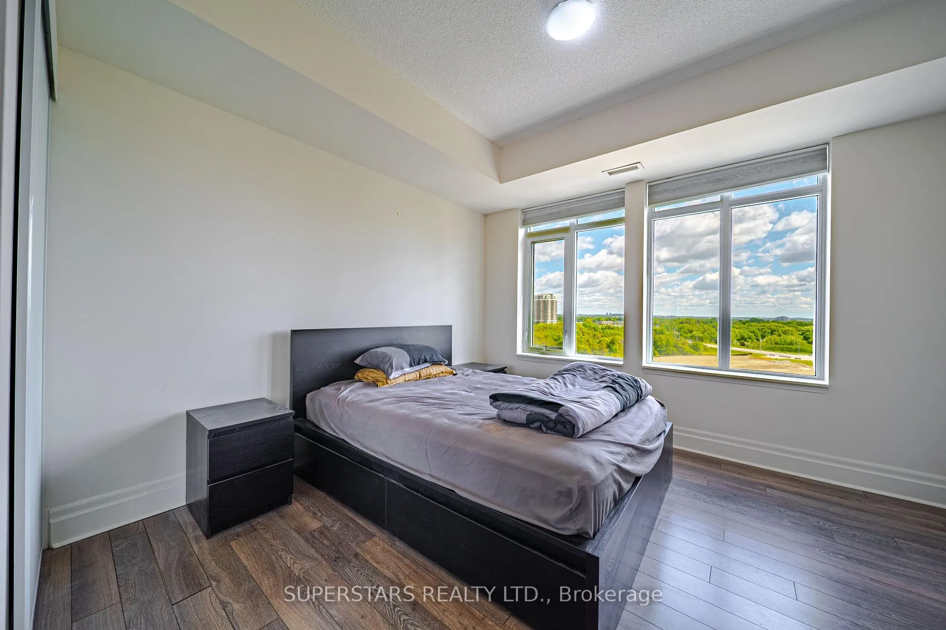 Photo 7 of Unit 809, 151 Upper Duke Crescent, Markham, Unionville — HOMEH