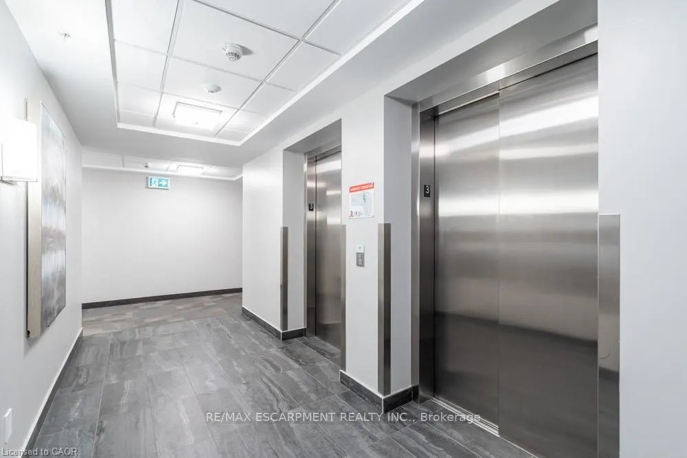 Photo 6 of Unit 213, 30 Hamilton Street S, Hamilton, Waterdown — HOMEH