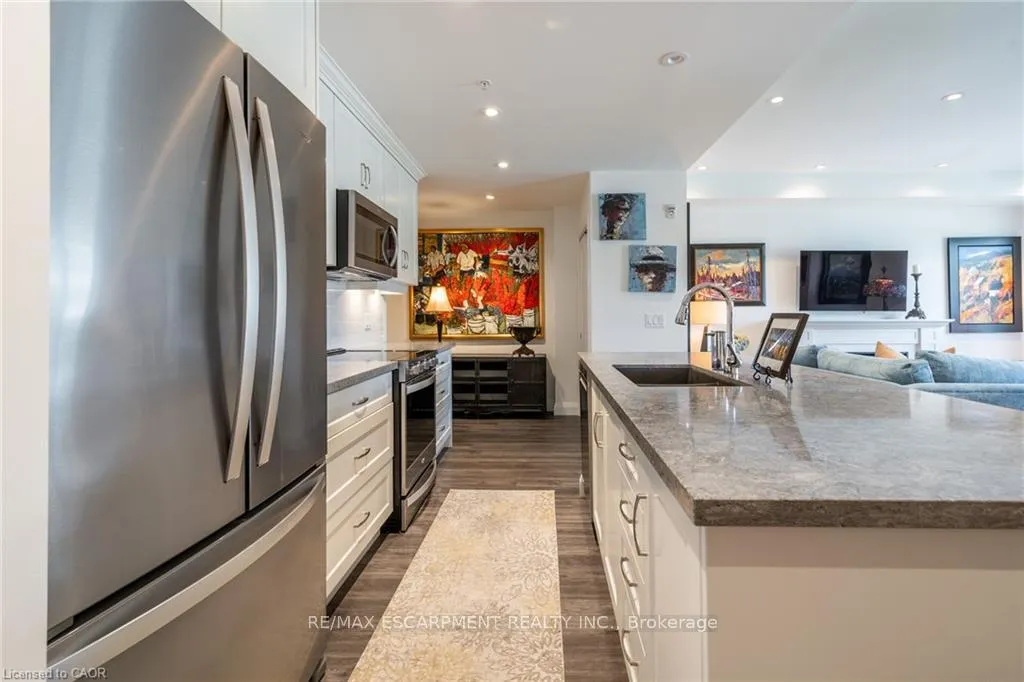 Photo 16 of Unit 213, 30 Hamilton Street S, Hamilton, Waterdown — HOMEH