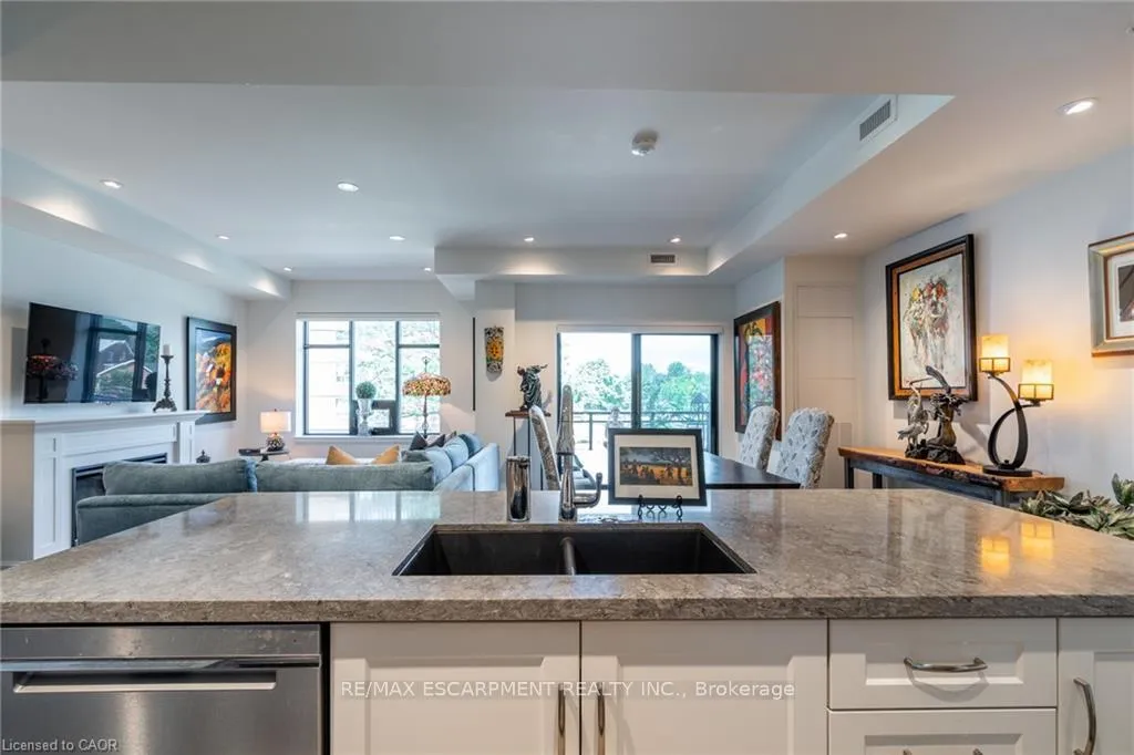 Photo 17 of Unit 213, 30 Hamilton Street S, Hamilton, Waterdown — HOMEH
