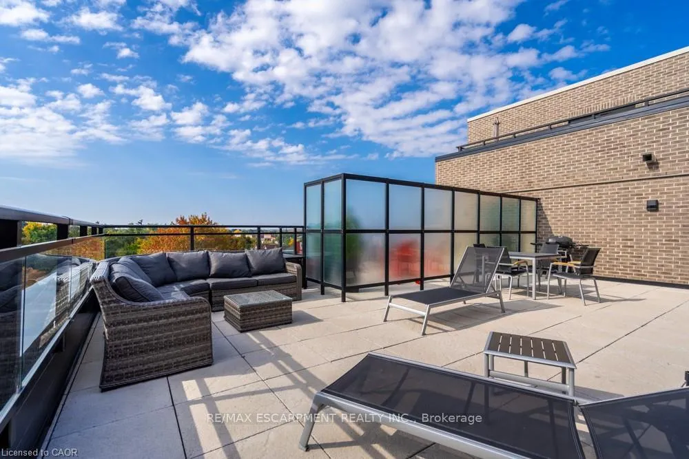 Photo 39 of Unit 213, 30 Hamilton Street S, Hamilton, Waterdown — HOMEH