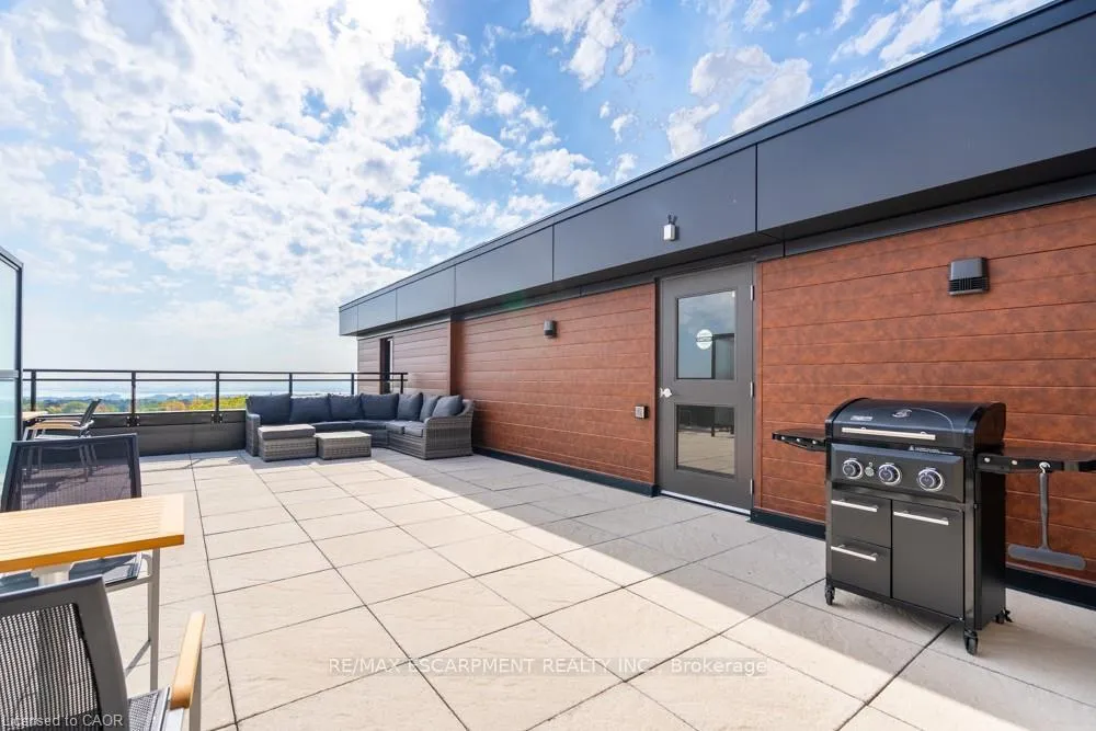 Photo 40 of Unit 213, 30 Hamilton Street S, Hamilton, Waterdown — HOMEH