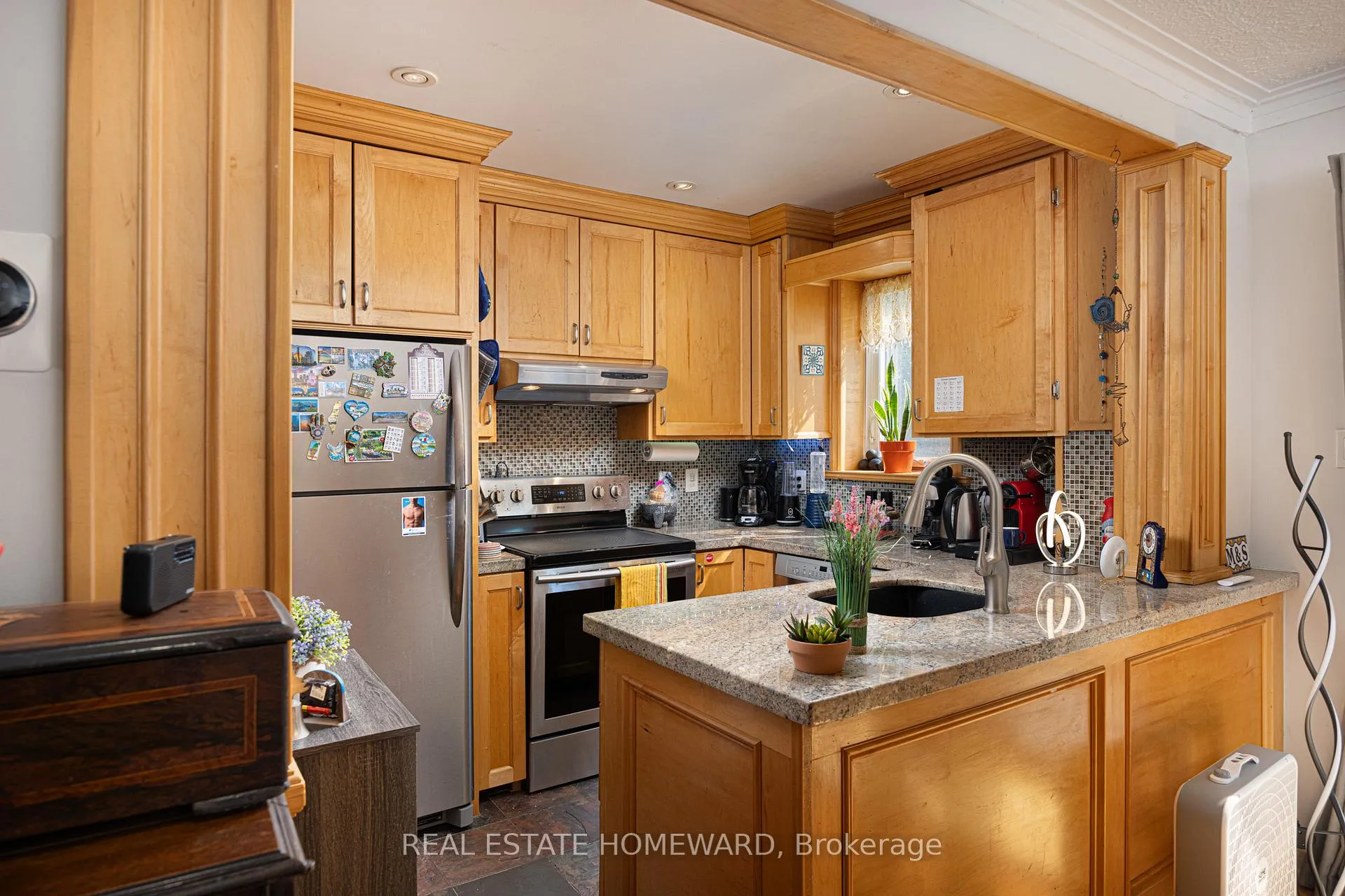 Photo 8 of 69 Hertle Avenue, Toronto, Greenwood-Coxwell — HOMEH