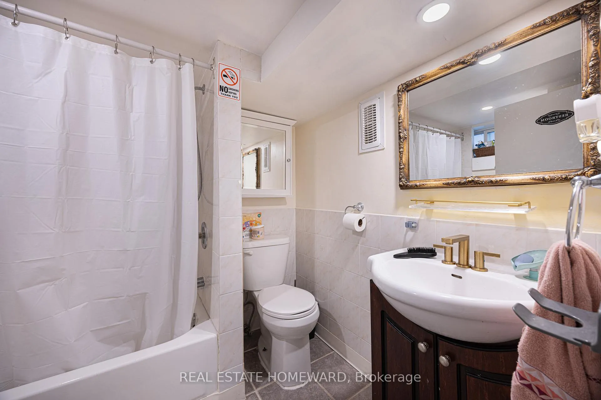 Photo 16 of 69 Hertle Avenue, Toronto, Greenwood-Coxwell — HOMEH