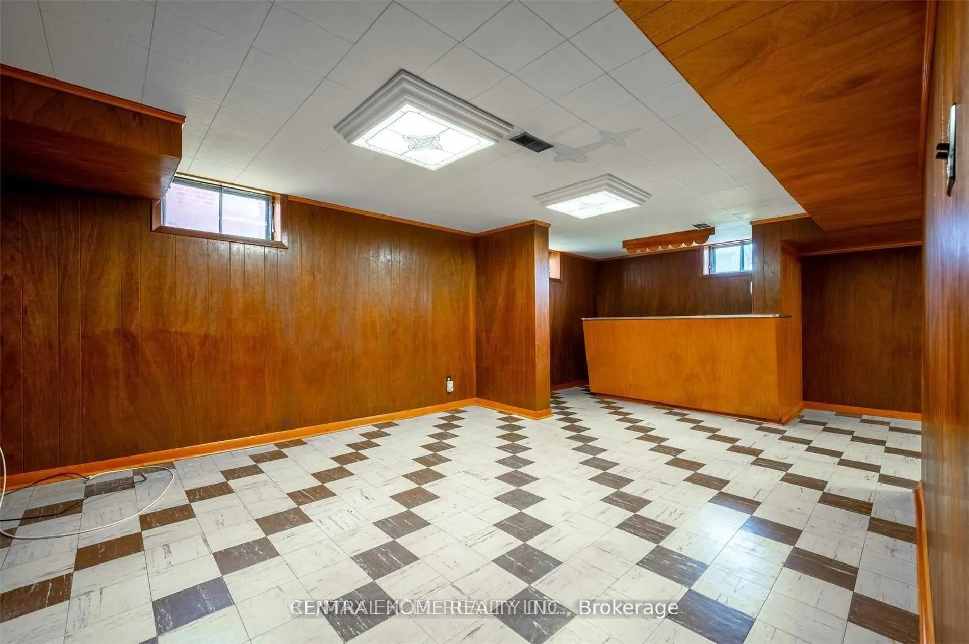 Photo 19 of 328 Jasper Avenue, Oshawa, Lakeview — HOMEH