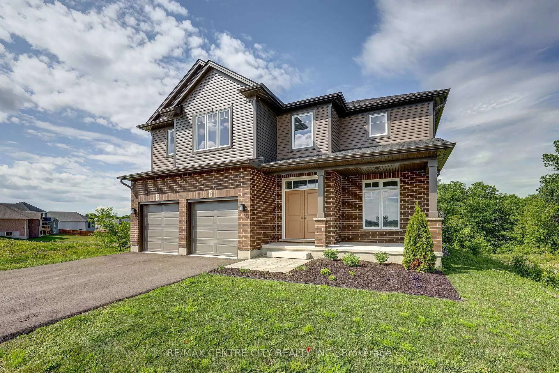 Photo 2 of 58 Aspen Parkway, Aylmer — HOMEH