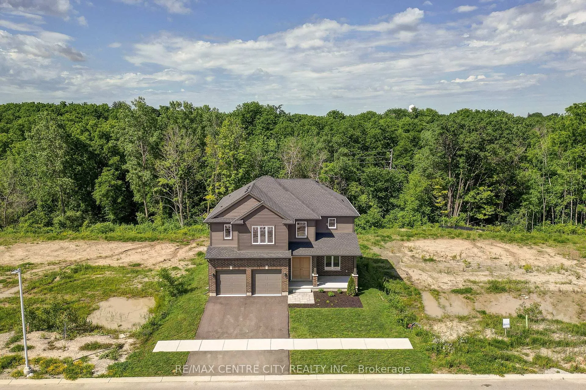 Photo 3 of 58 Aspen Parkway, Aylmer — HOMEH