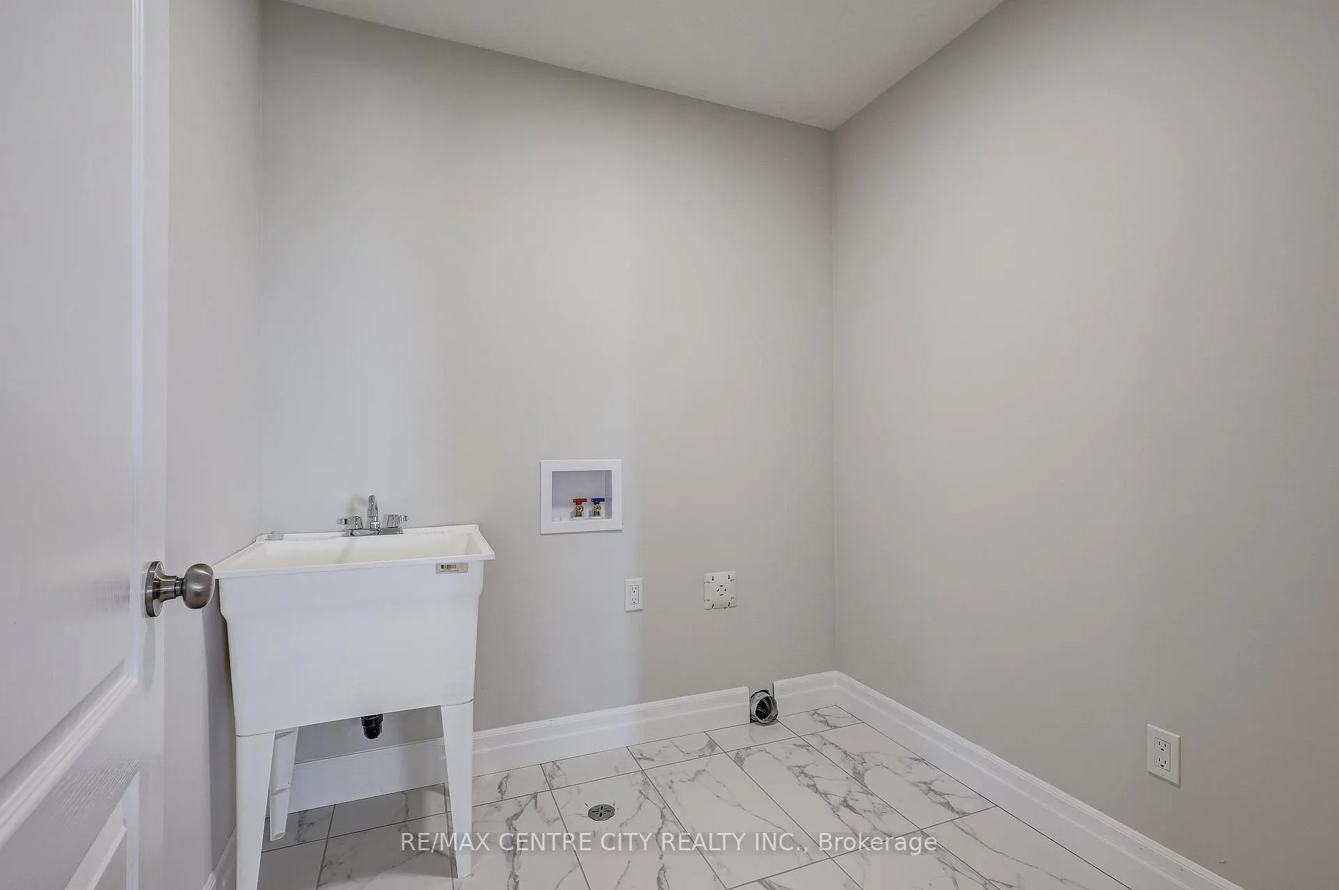 Photo 26 of 58 Aspen Parkway, Aylmer — HOMEH