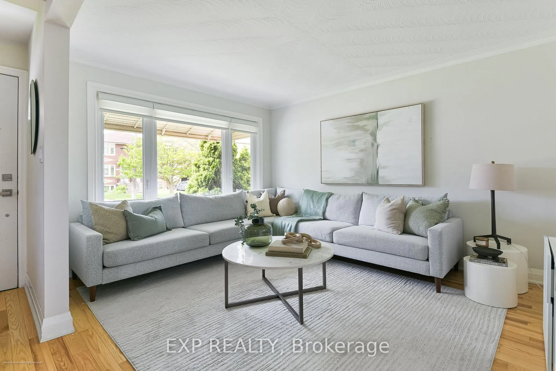 Photo 5 of 125 Treeview Drive, Etobicoke, Alderwood — HOMEH