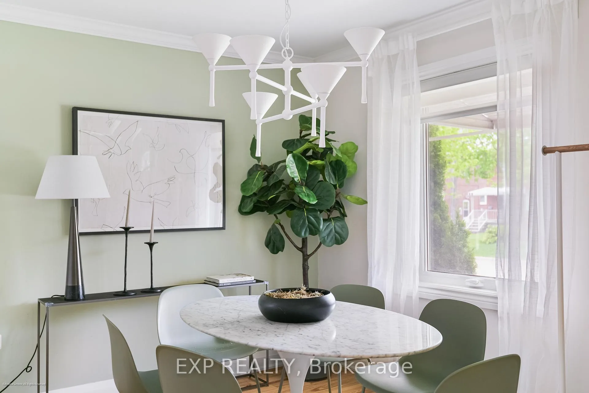 Photo 14 of 125 Treeview Drive, Etobicoke, Alderwood — HOMEH