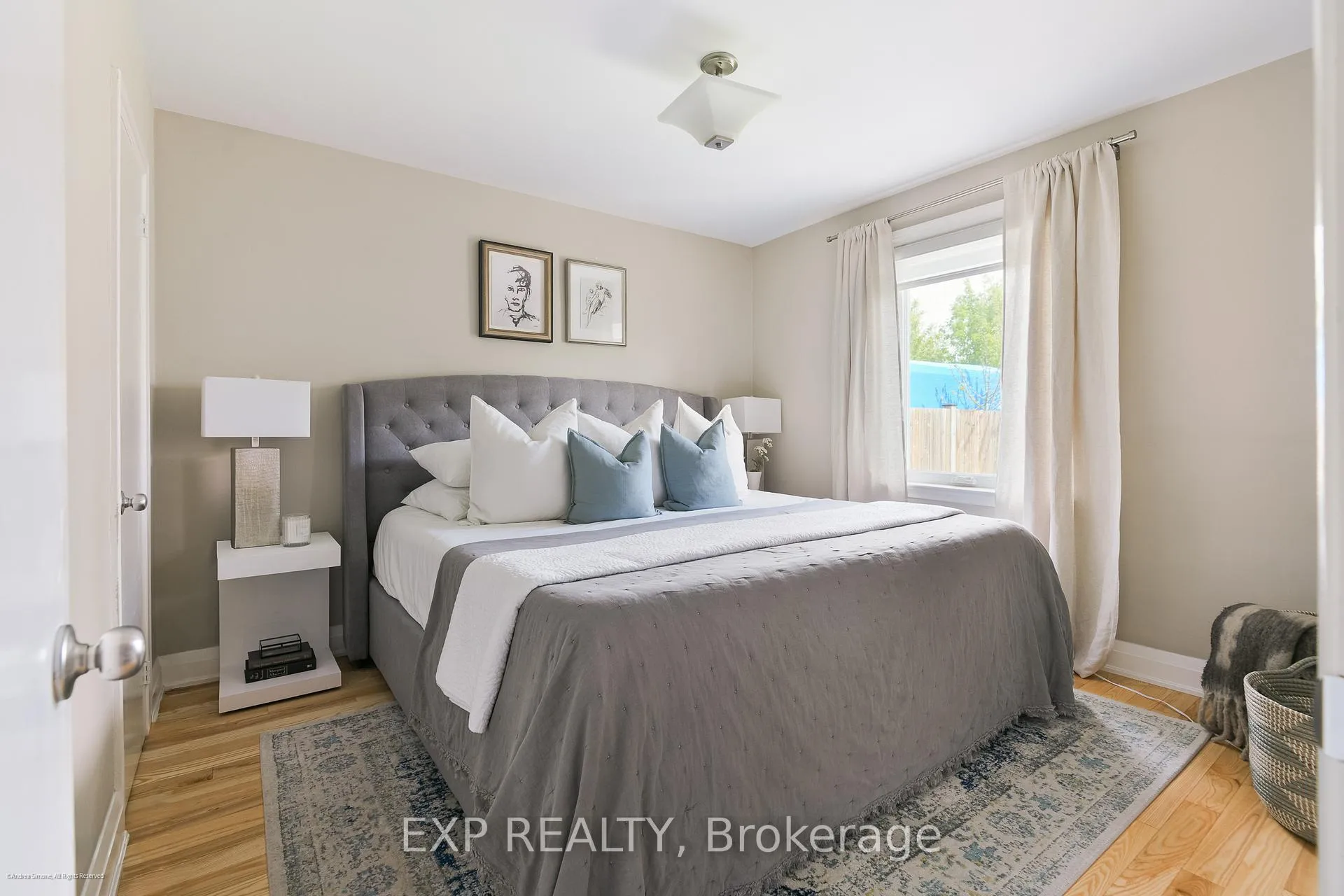Photo 17 of 125 Treeview Drive, Etobicoke, Alderwood — HOMEH