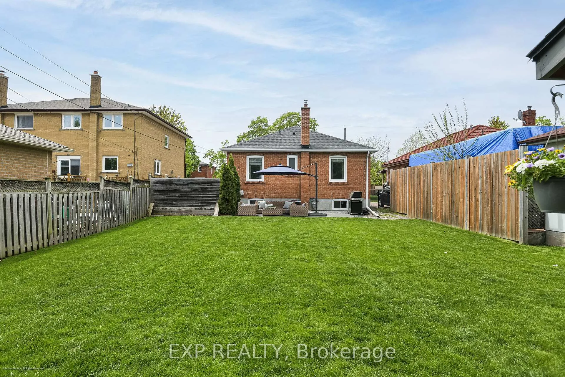 Photo 37 of 125 Treeview Drive, Etobicoke, Alderwood — HOMEH