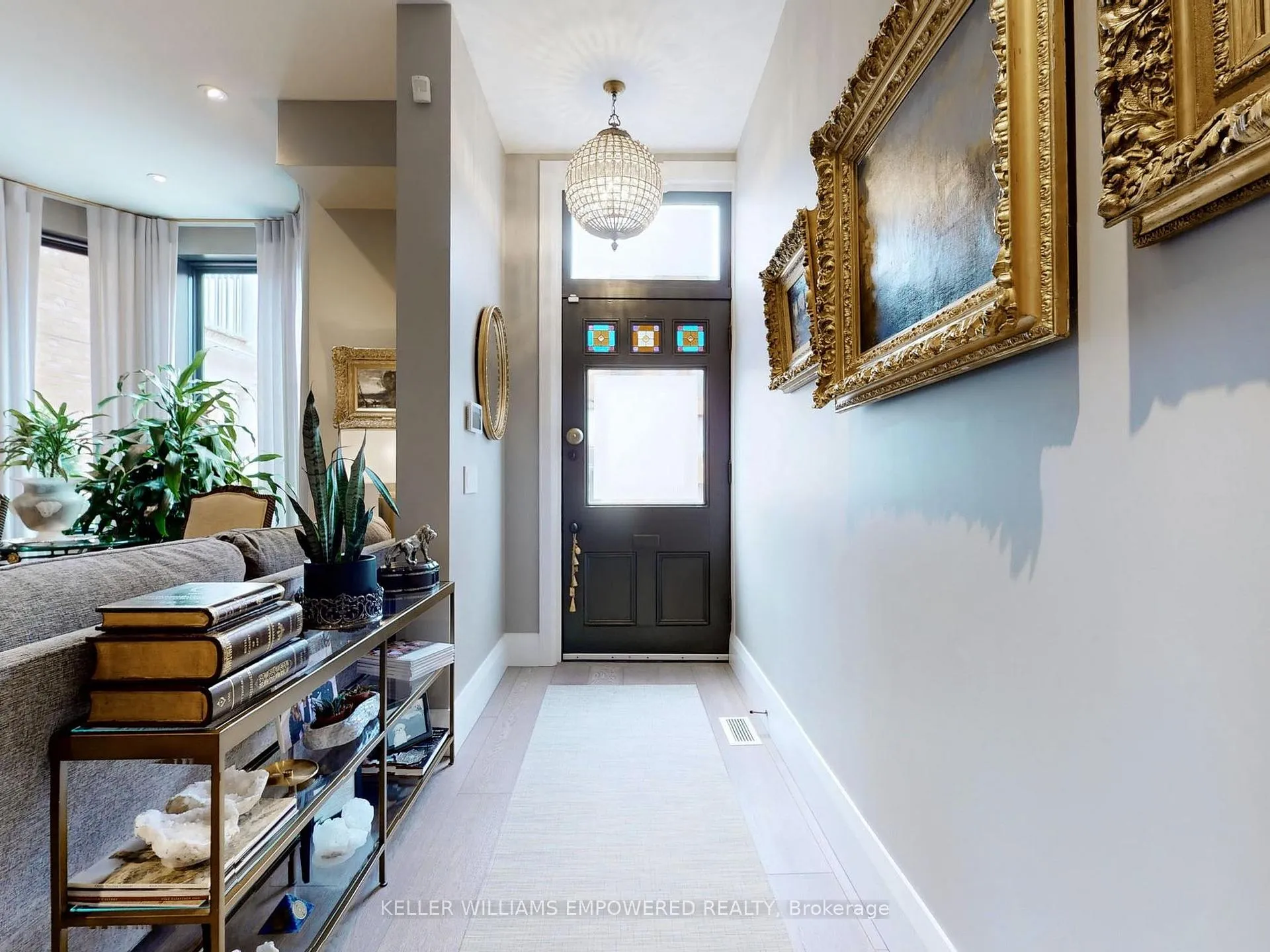 Photo 2 of 10 Webster Avenue, Toronto, The Annex — HOMEH