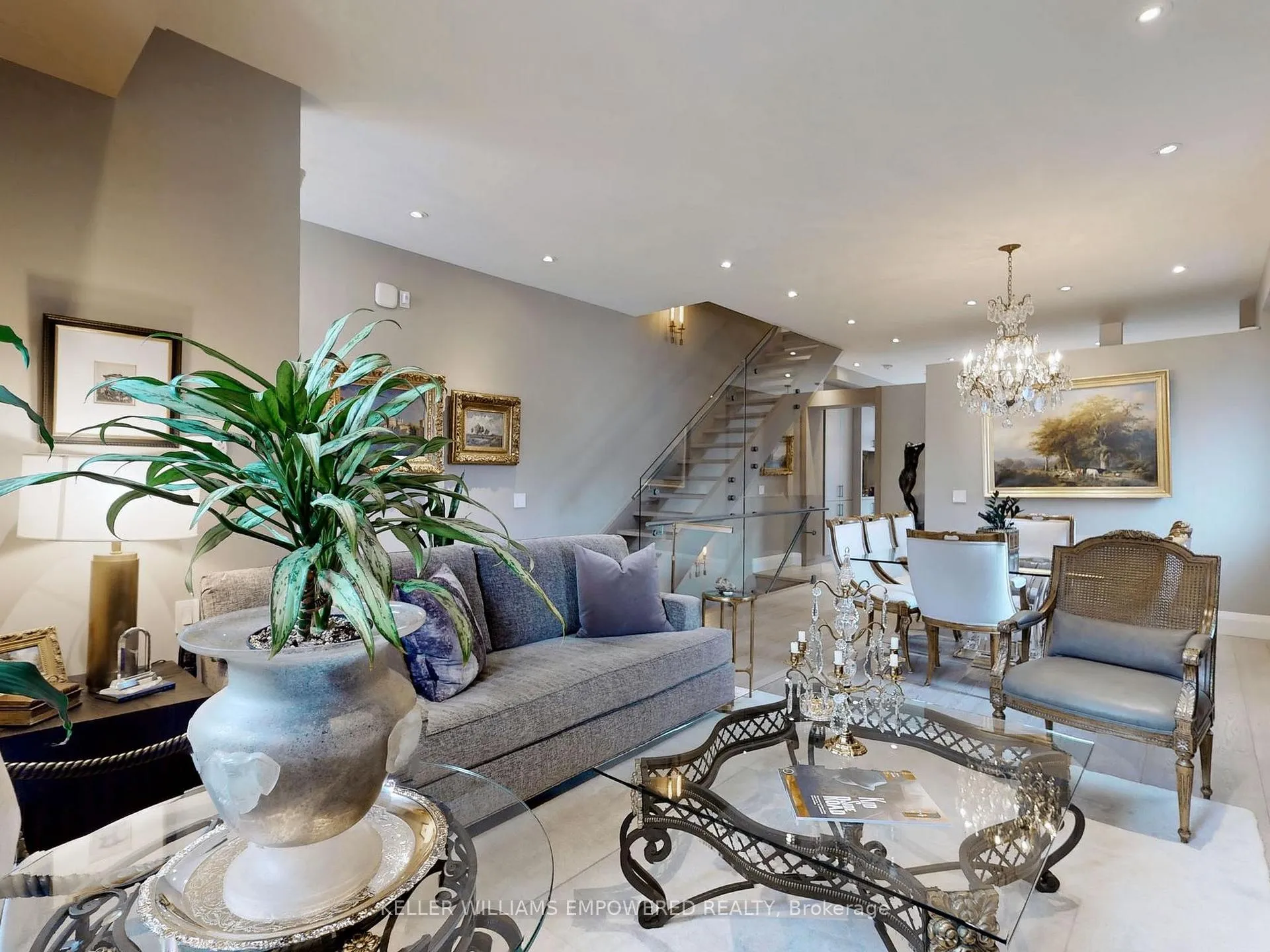 Photo 5 of 10 Webster Avenue, Toronto, The Annex — HOMEH