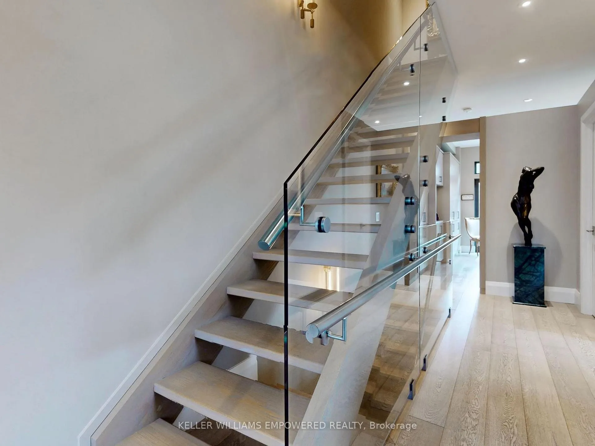 Photo 18 of 10 Webster Avenue, Toronto, The Annex — HOMEH