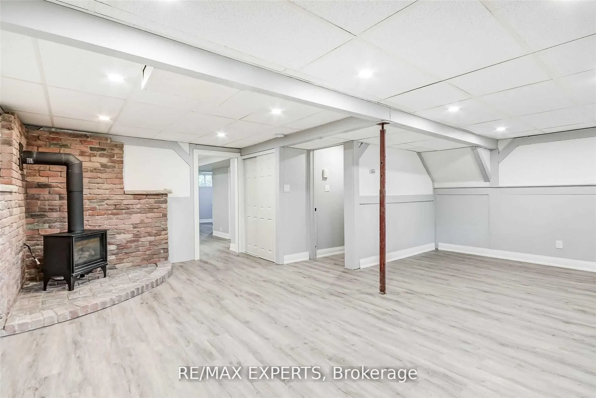 Photo 18 of Unit Lower, 39 The Boulevard, New Tecumseth, Tottenham — HOMEH