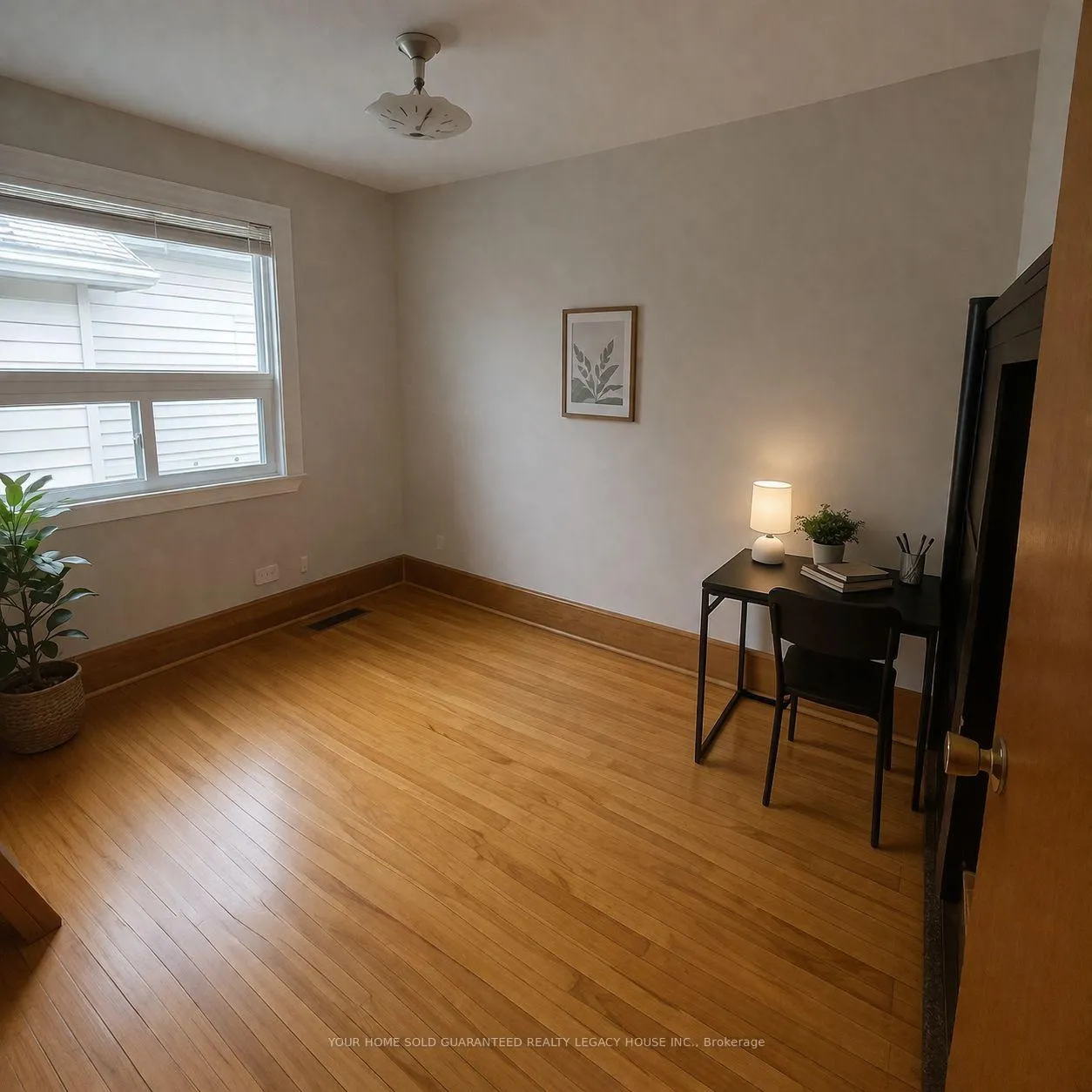 Photo 4 of 22 Albright Avenue, Etobicoke, Alderwood — HOMEH