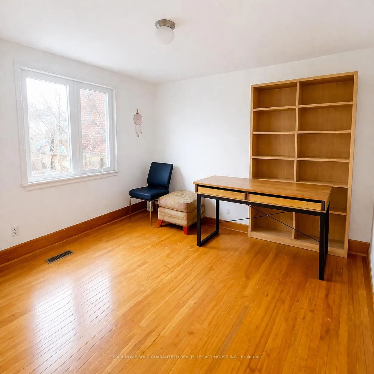 Photo 5 of 22 Albright Avenue, Etobicoke, Alderwood — HOMEH