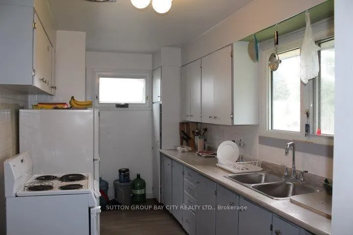 Photo 14 of 2804 Churchill Drive E, Thunder Bay, Northwood Park — HOMEH