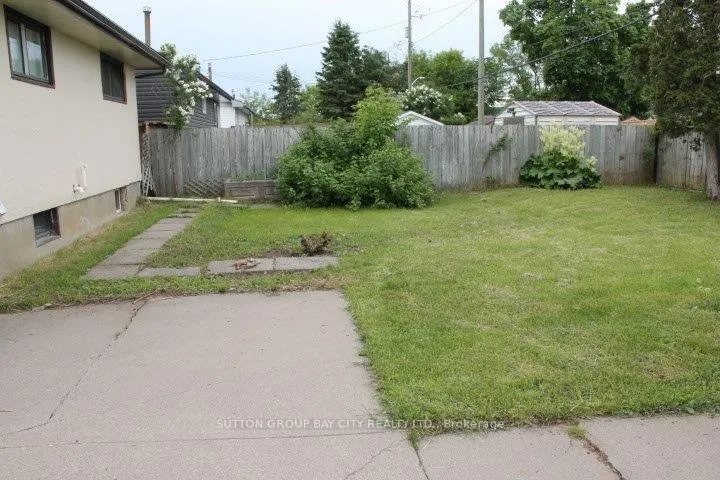 Photo 33 of 2804 Churchill Drive E, Thunder Bay, Northwood Park — HOMEH