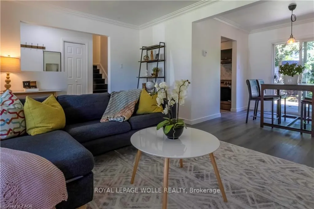 Photo 5 of 34 Golfview Road, Guelph, Victoria North — HOMEH
