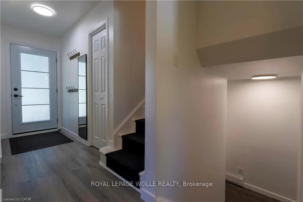 Photo 18 of 34 Golfview Road, Guelph, Victoria North — HOMEH