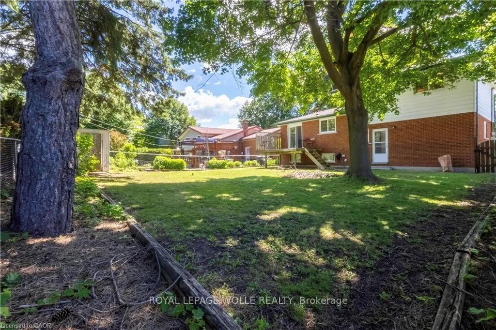Photo 22 of 34 Golfview Road, Guelph, Victoria North — HOMEH