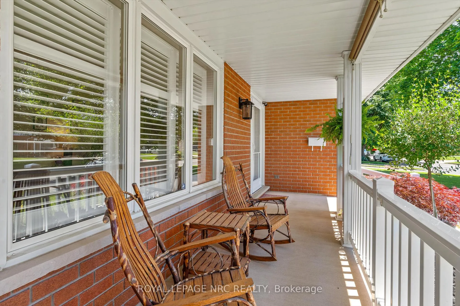 Photo 5 of 16 Bolger Drive, St. Catharines, Lakeport — HOMEH
