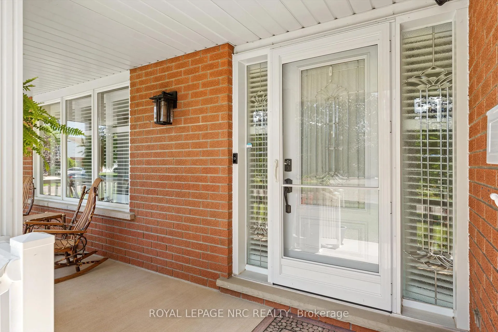 Photo 6 of 16 Bolger Drive, St. Catharines, Lakeport — HOMEH