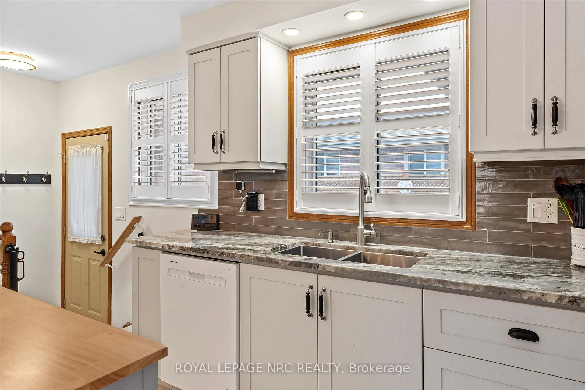 Photo 13 of 16 Bolger Drive, St. Catharines, Lakeport — HOMEH